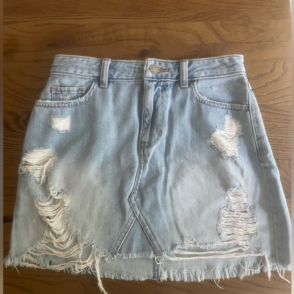 Hollister hight waist denim Jean Ripped  high waisted Skirt
